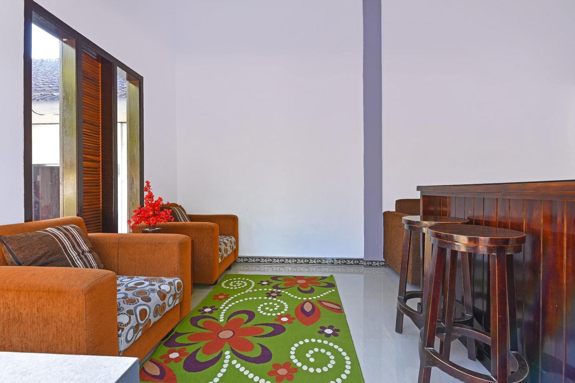 Oyo 91192 Homestay Antara Gilimanuk Exterior foto